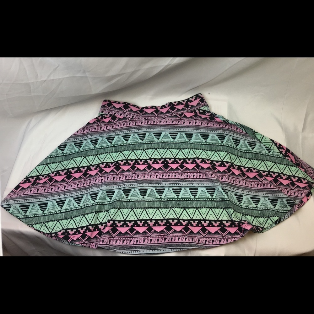 Victoria’s Secret Pink Aztec Tribal print skirt